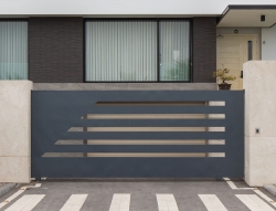 Ako obnoviť vzhľad garážovej brány