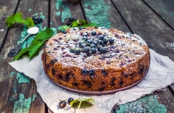 Orechovo-ríbezľový koláč 